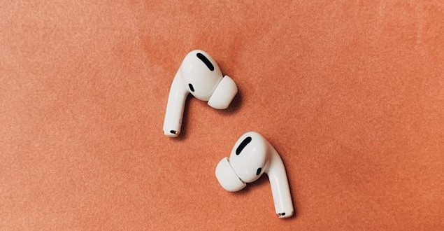 Noise Cancelling Headphones